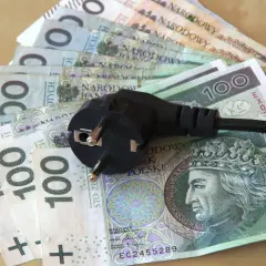 Ile prądu pobiera telewizor 32 cale i jak zmniejszyć rachunki za energię
